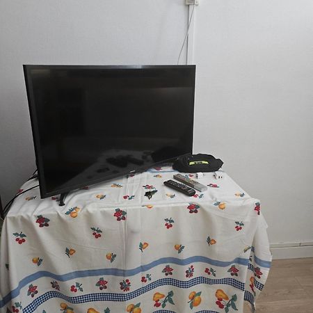 Studio Super Emplacement Boulogne-Billancourt Buitenkant foto