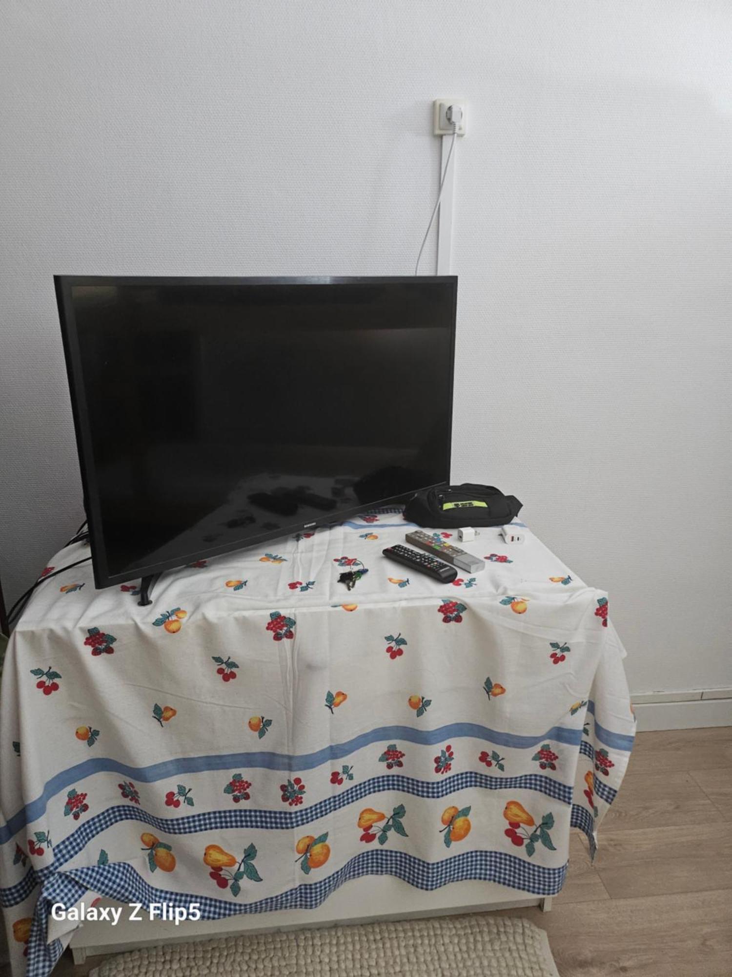 Studio Super Emplacement Boulogne-Billancourt Buitenkant foto